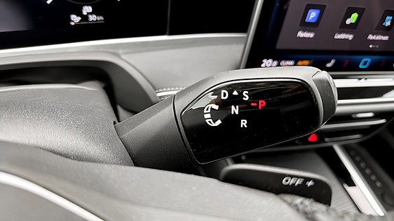 Volkswagen Passat 17 of 19