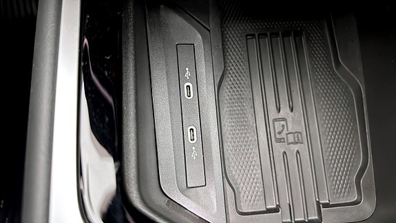 Volkswagen Passat 18 of 19