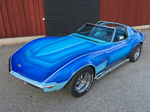 Chevrolet Corvette 21 of 30