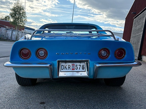 Chevrolet Corvette 13 of 30
