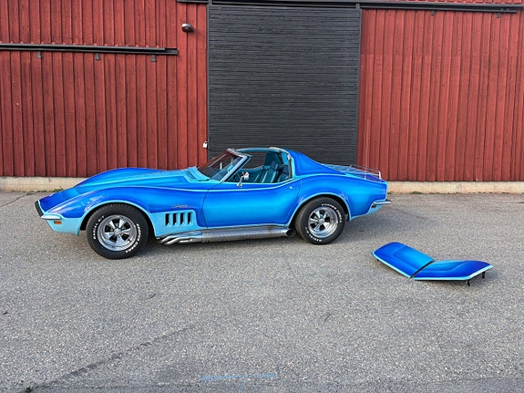 Chevrolet Corvette 8 of 30