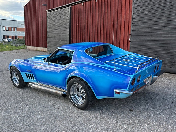 Chevrolet Corvette 30 of 30