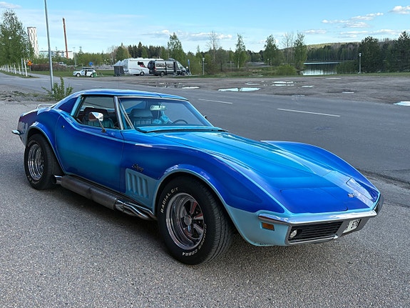 Chevrolet Corvette 6 of 30
