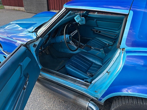 Chevrolet Corvette 24 of 30