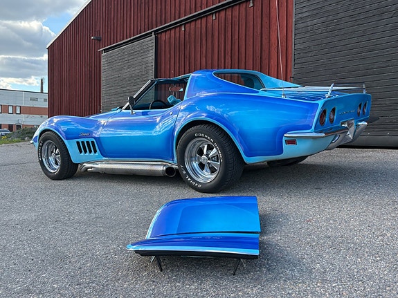 Chevrolet Corvette 9 of 30