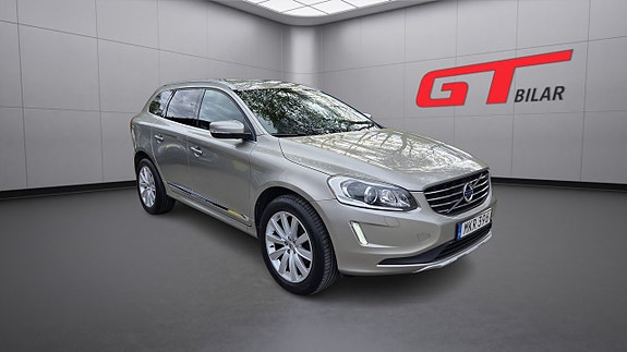 Volvo XC60 2 of 5