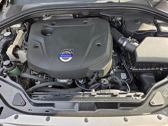 Volvo XC60 22 of 22
