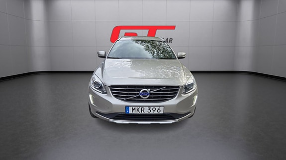 Volvo XC60 3 of 5