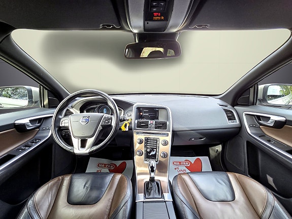 Volvo XC60 15 of 22