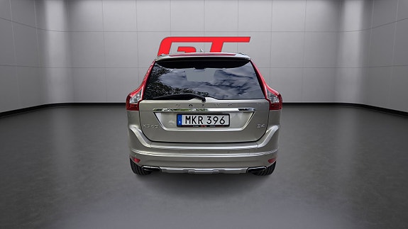 Volvo XC60 7 of 22