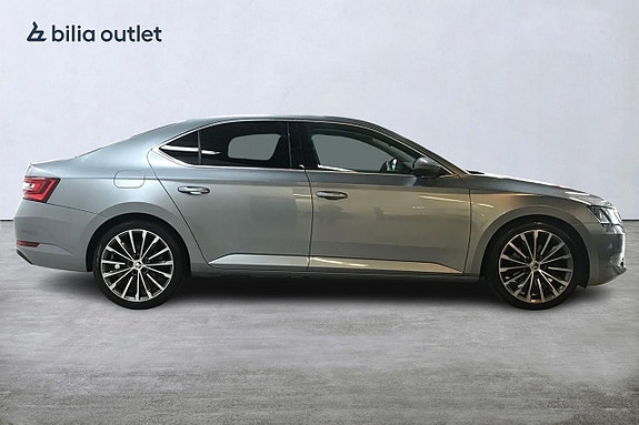 Skoda Superb 5 of 5