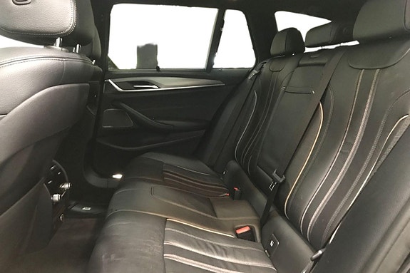 BMW 530i 14 of 30