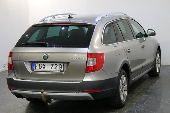 Skoda Superb 14 of 16
