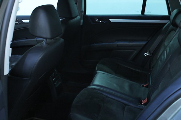 Skoda Superb 10 of 16