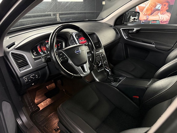 Volvo XC60 6 of 14