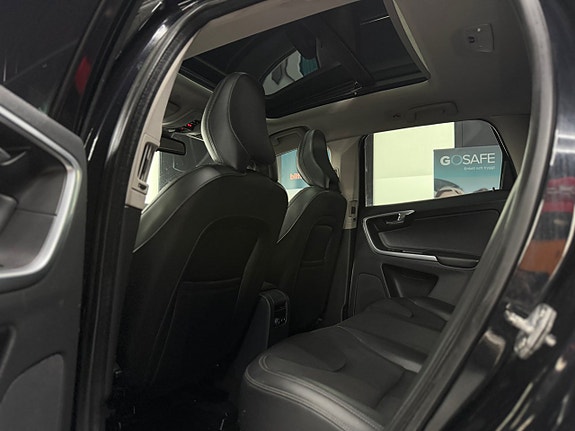 Volvo XC60 13 of 14