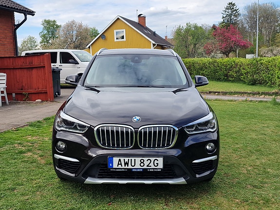 BMW X1 2 of 24