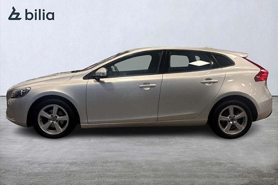 Volvo V40 3 of 5