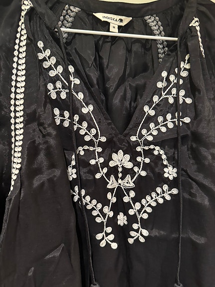 Product image 2 of 16