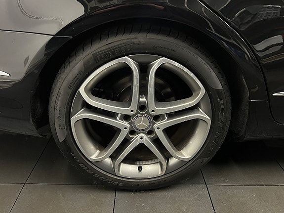 Mercedes-Benz CLS350 12 of 25