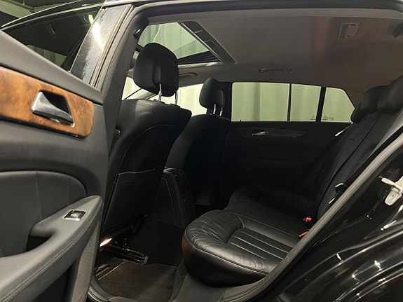 Mercedes-Benz CLS350 24 of 25
