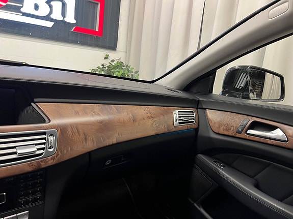 Mercedes-Benz CLS350 15 of 25