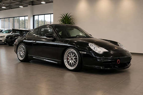 Porsche 911 Carrera 2 of 4