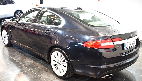 Jaguar XF 5 of 5