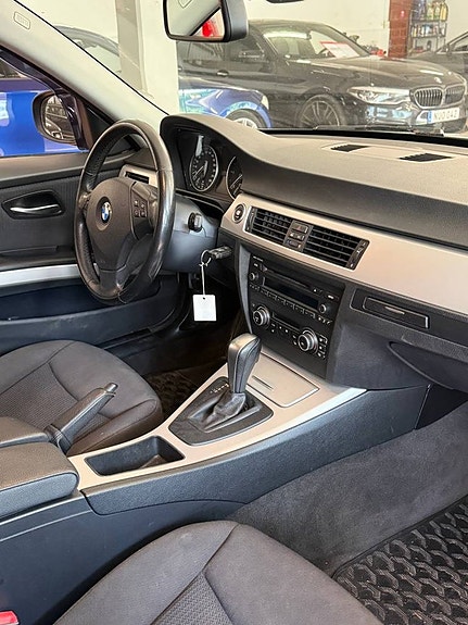 BMW 318d 5 of 5