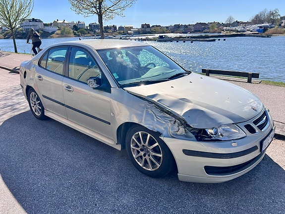 Saab 9-3 4 of 5