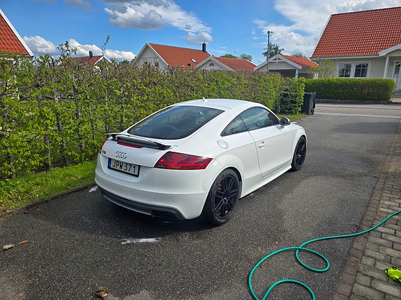 Audi TTS 2 of 5