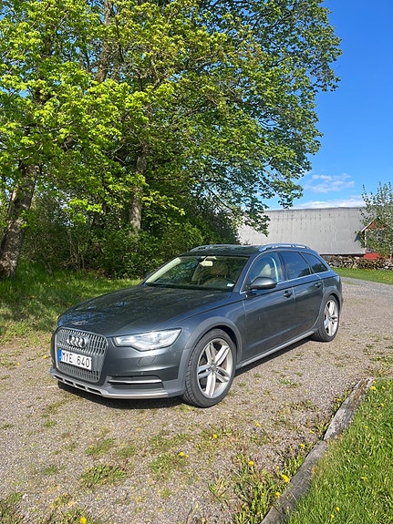 Audi A6 allroad 2 of 4