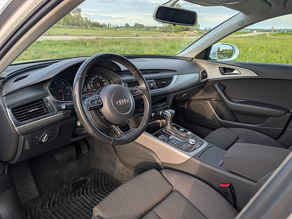 Audi A6 4 of 5