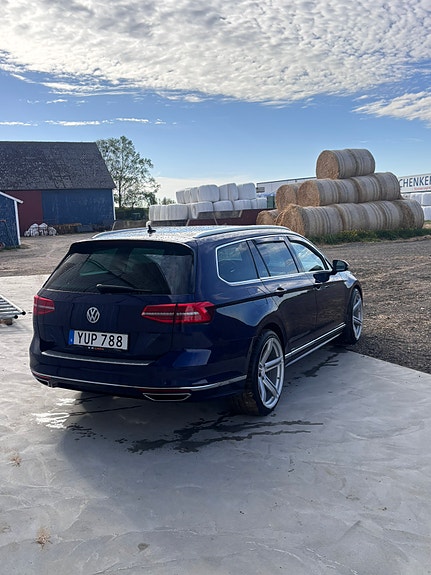 Volkswagen Passat 4 of 5