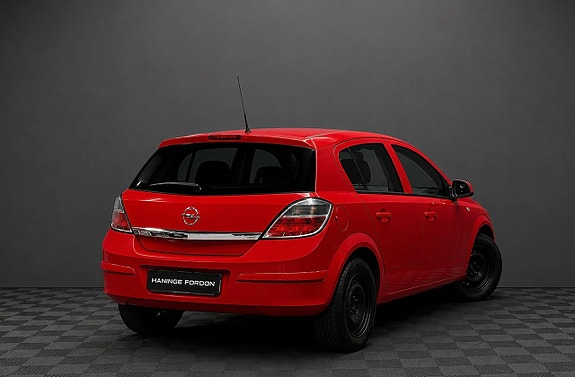 Opel Astra 4 of 5