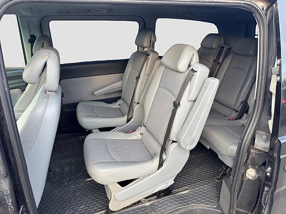 Mercedes-Benz Viano 11 of 15