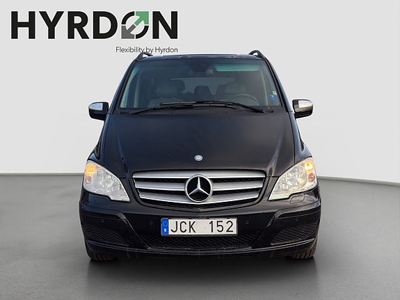 Mercedes-Benz Viano 2 of 15