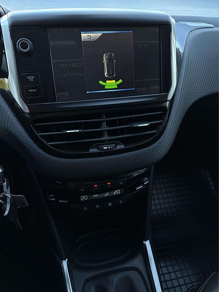 Peugeot 2008 18 of 24