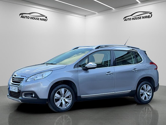 Peugeot 2008 2 of 5