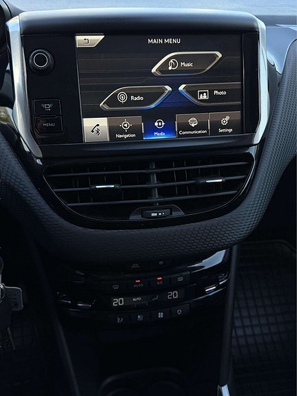 Peugeot 2008 17 of 24