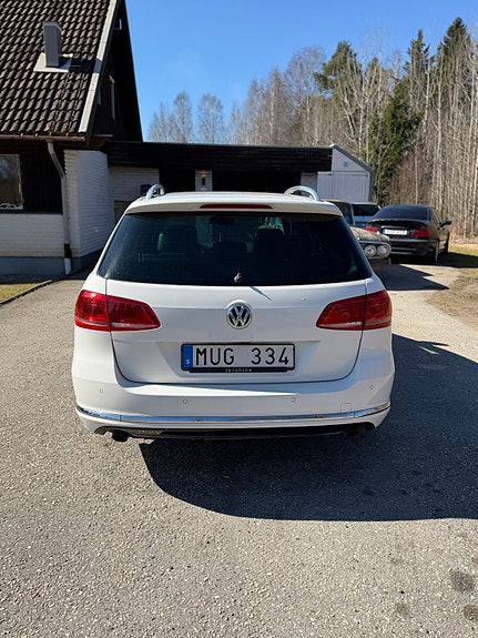 Volkswagen Passat 3 of 5