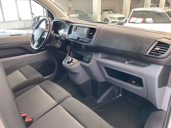 Peugeot Expert 8 of 23