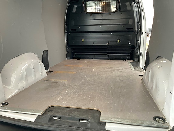 Peugeot Expert 13 of 23