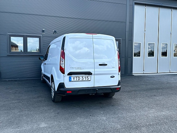 Ford Transit Connect 6 of 11