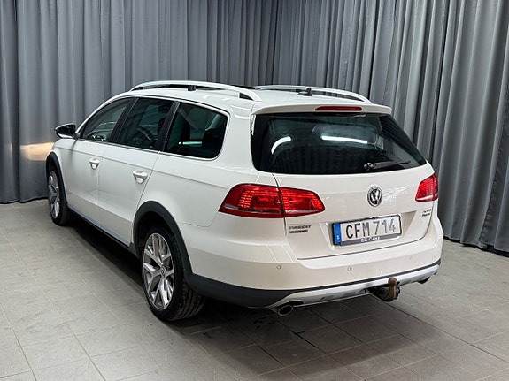 Volkswagen Passat Alltrack 6 of 18