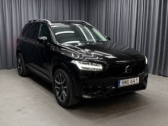 Volvo XC90 4 of 18