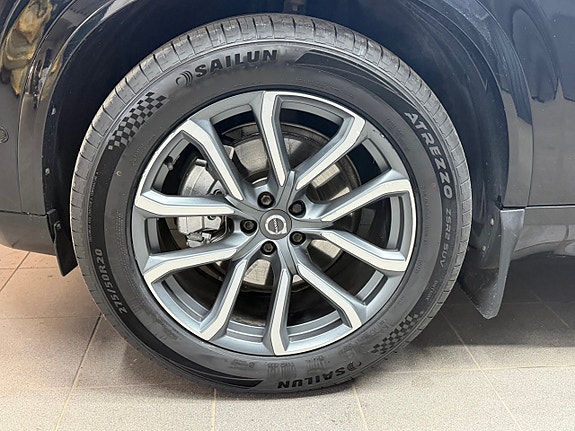 Volvo XC90 9 of 19