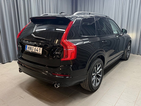 Volvo XC90 6 of 19