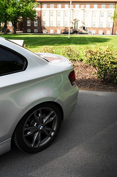 BMW 135i 3 of 5