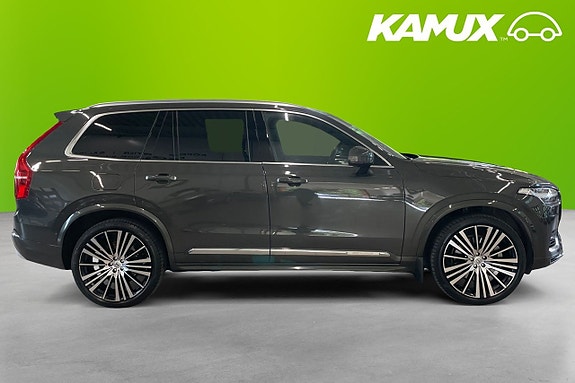 Volvo XC90 2 of 5